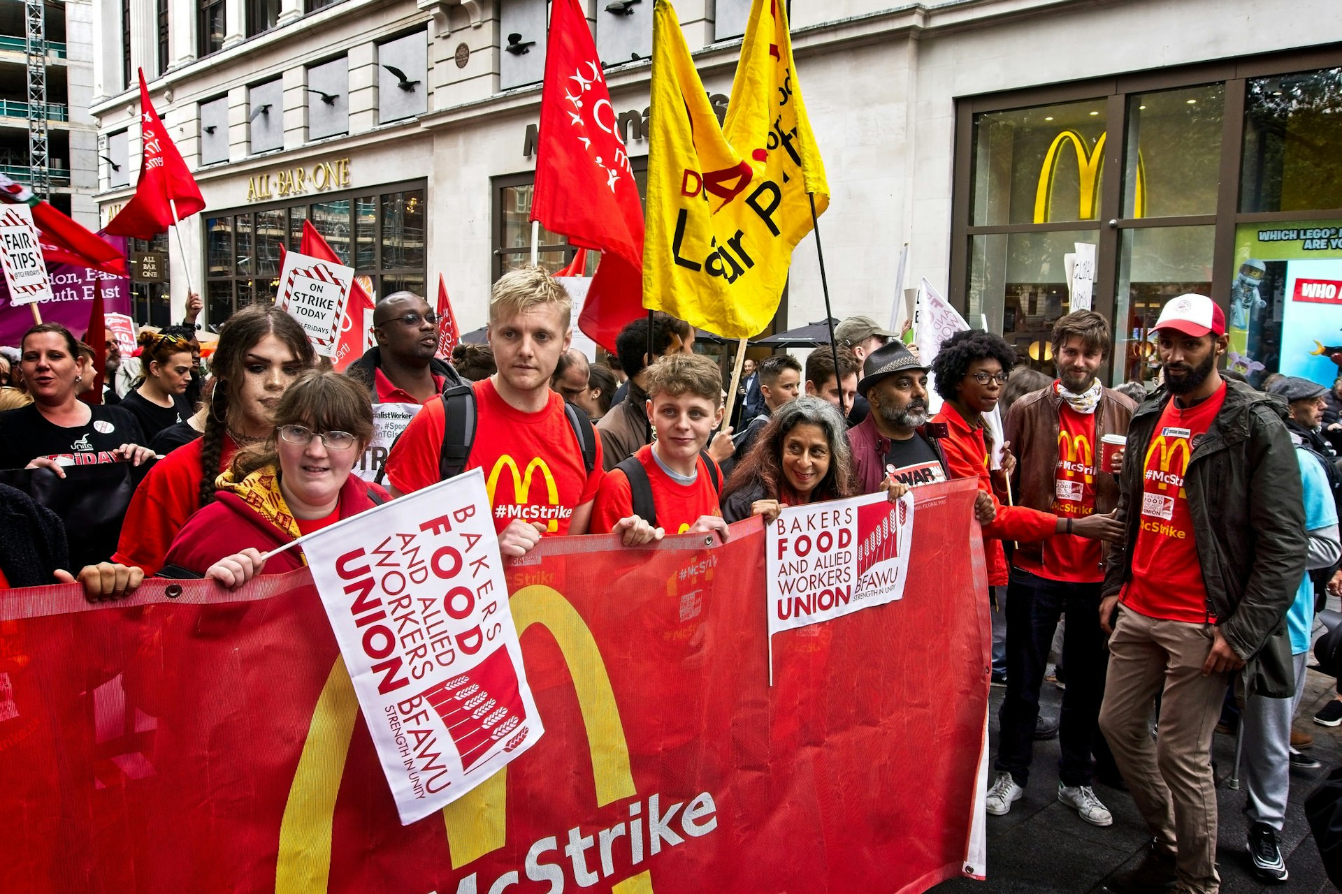 Why we should all support the Fast Food Strike