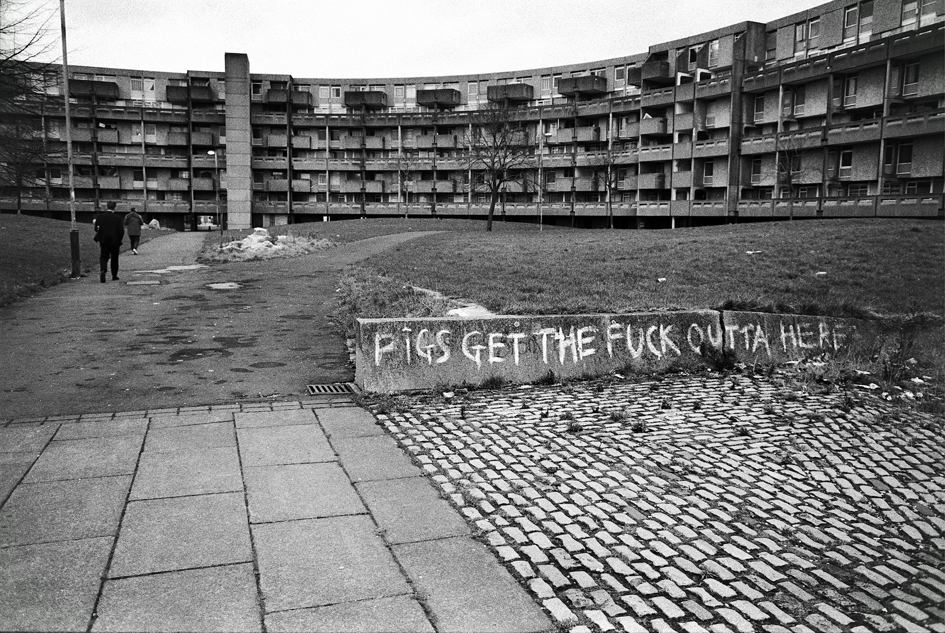 A gritty portrait of radicals and upstarts in 1980s Hulme