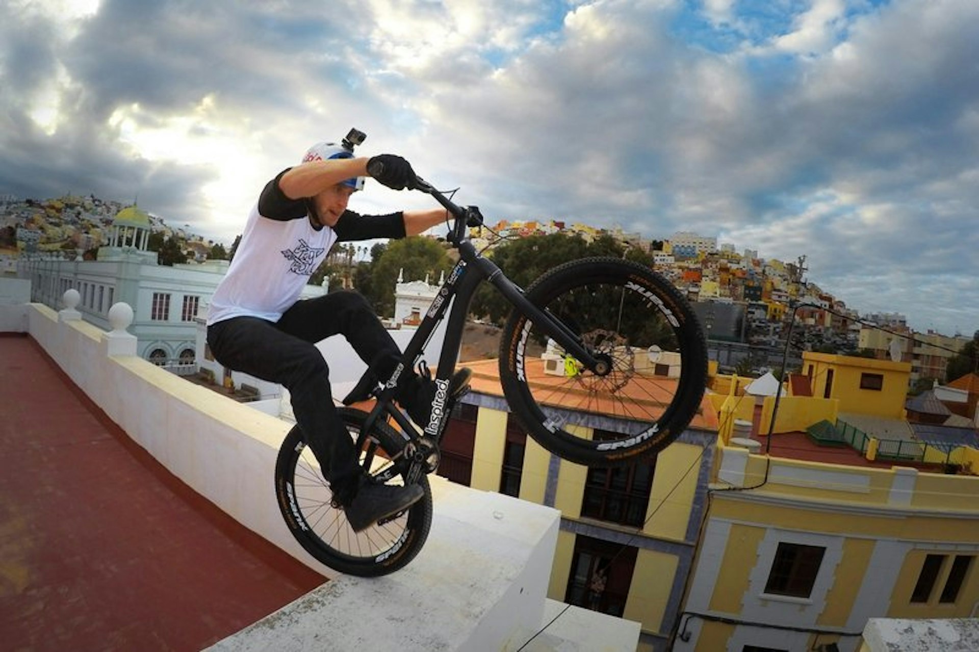 Video: Gravity-defying Danny MacAskill tears it up on Gran Canaria’s rooftops