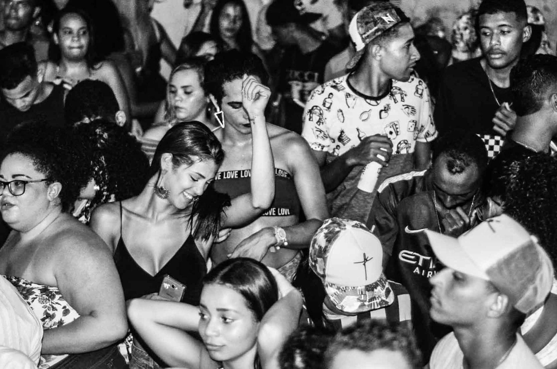 How a frantic dance craze is uniting Brazilians
