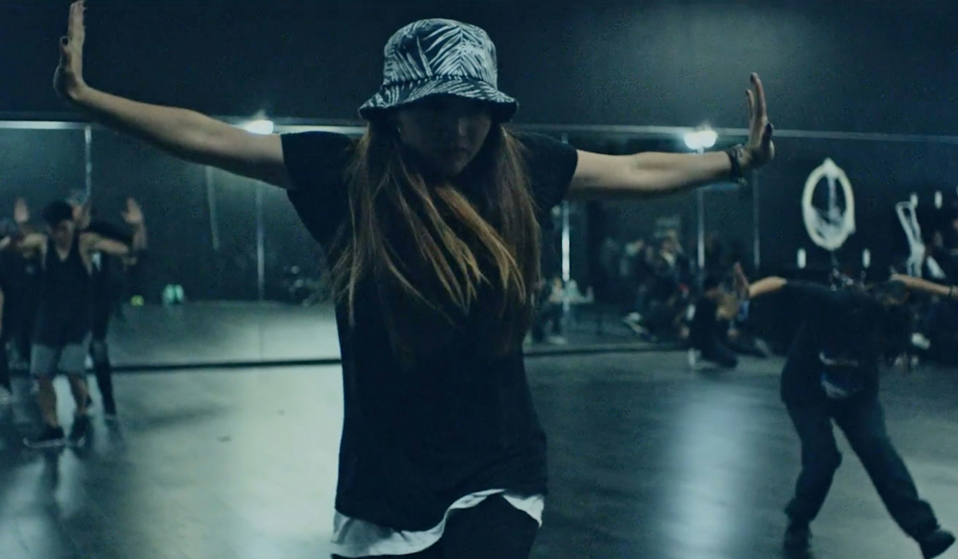 Video: Japanese dancers chase the hip hop dream in LA