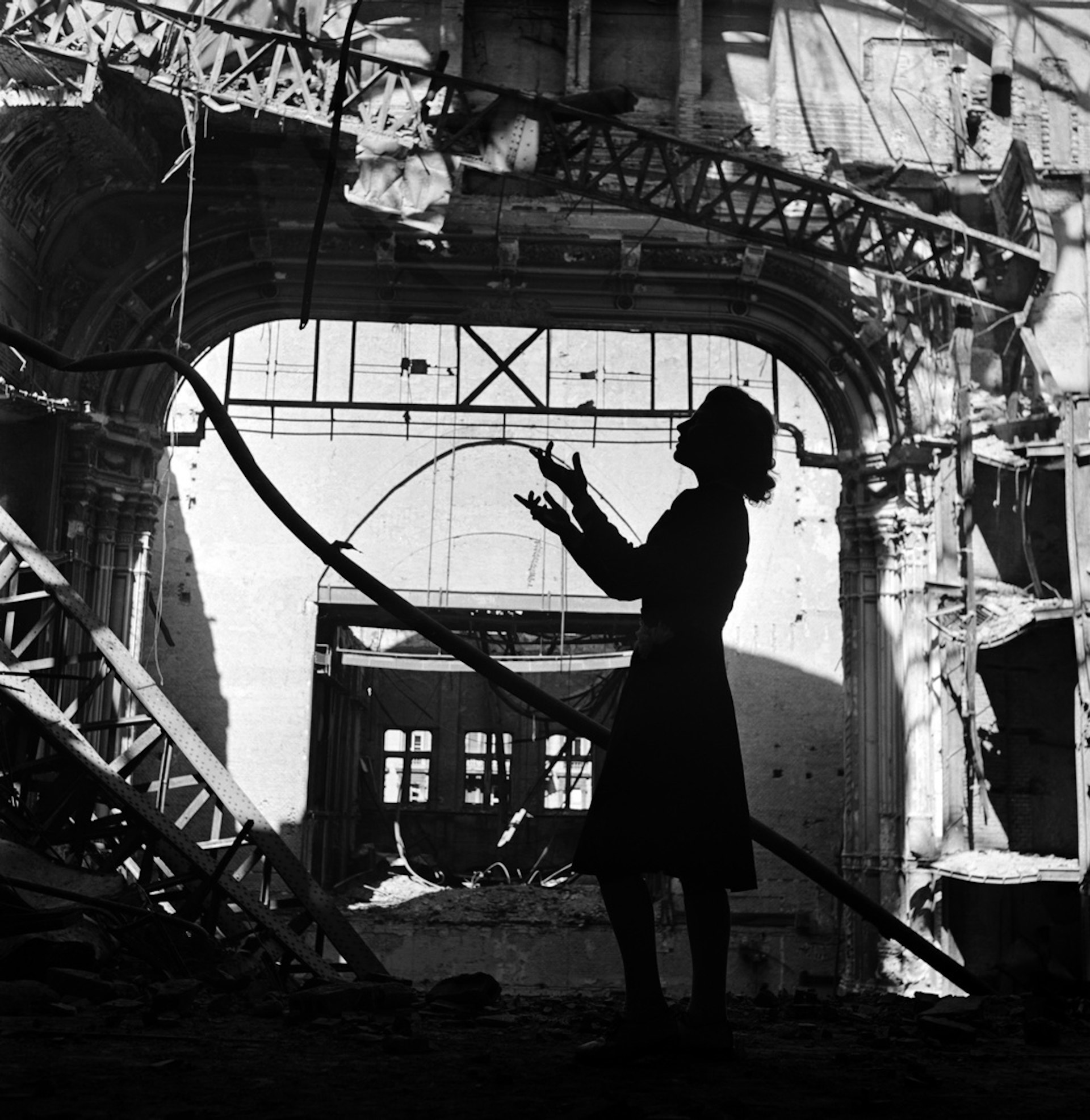 How Lee Miller revolutionized the role of women in photography