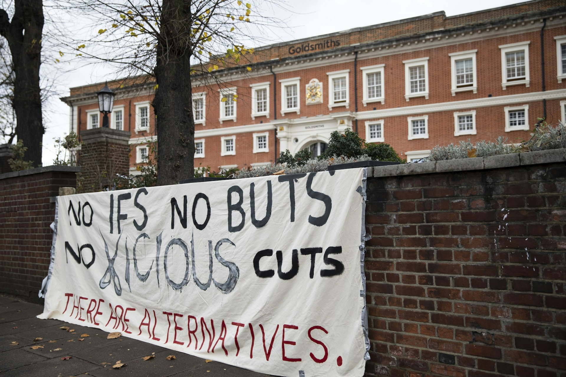 Teachers and students are uniting for Goldsmiths strikes