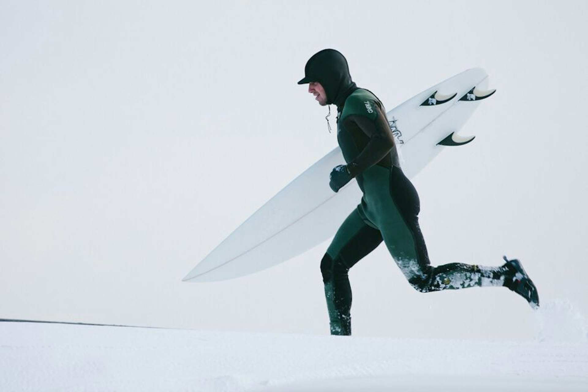 In Pictures: Surfing in snow on the East Coast