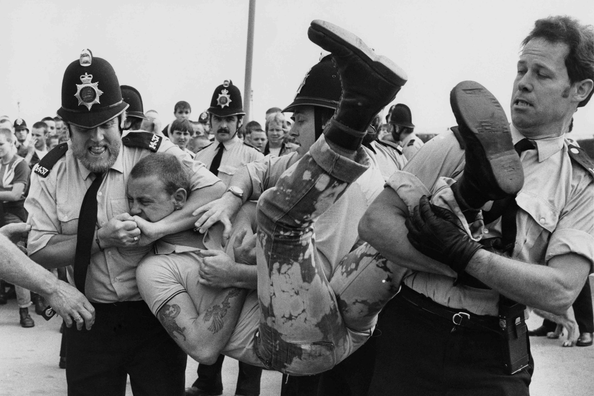 Photographer Dave Benett on shooting skinhead punch-ups