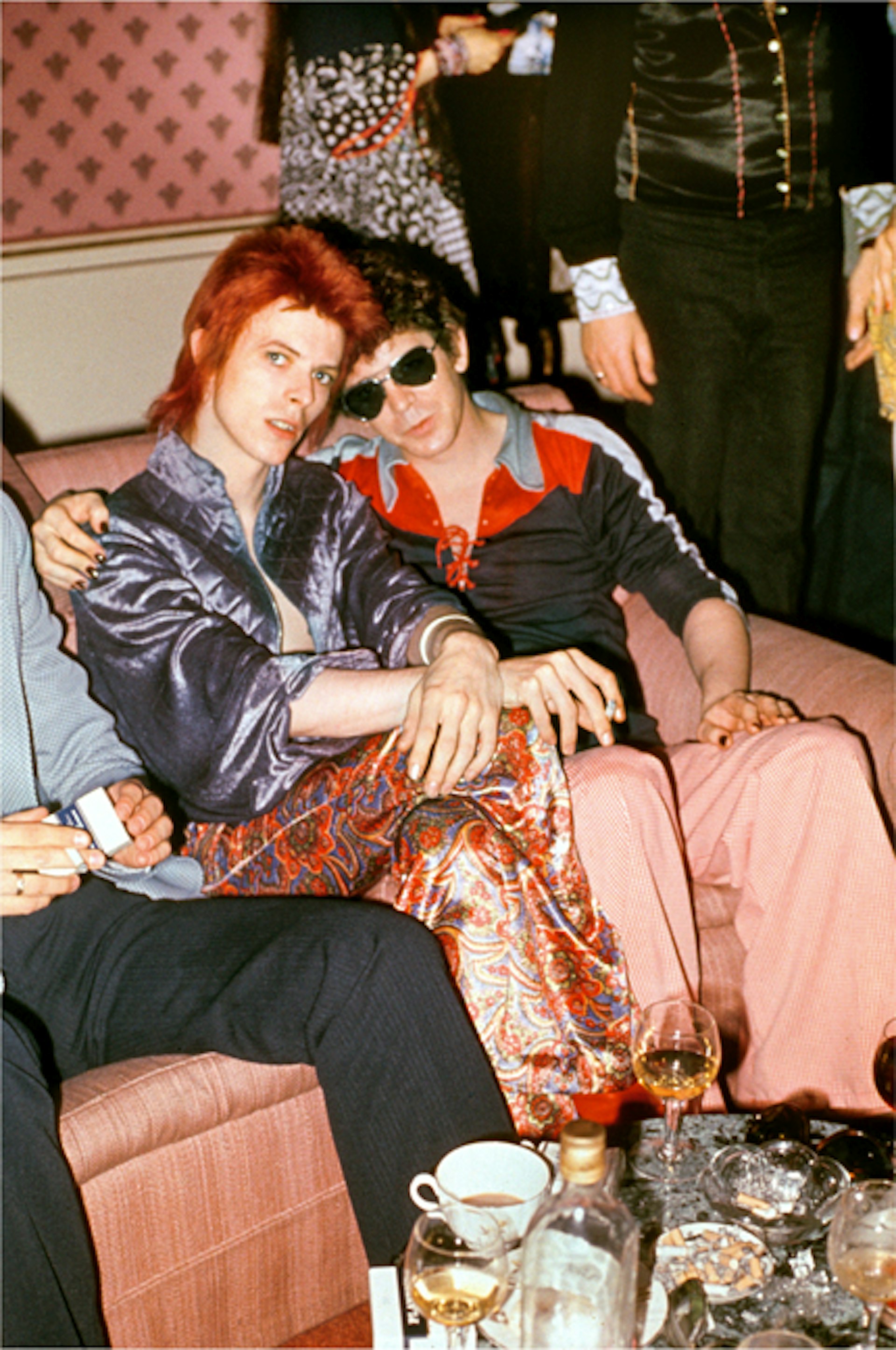Bowie and Lou Reed, Dorchester Hotel, London, 1972, © Mick Rock / courtesy The Print Room 