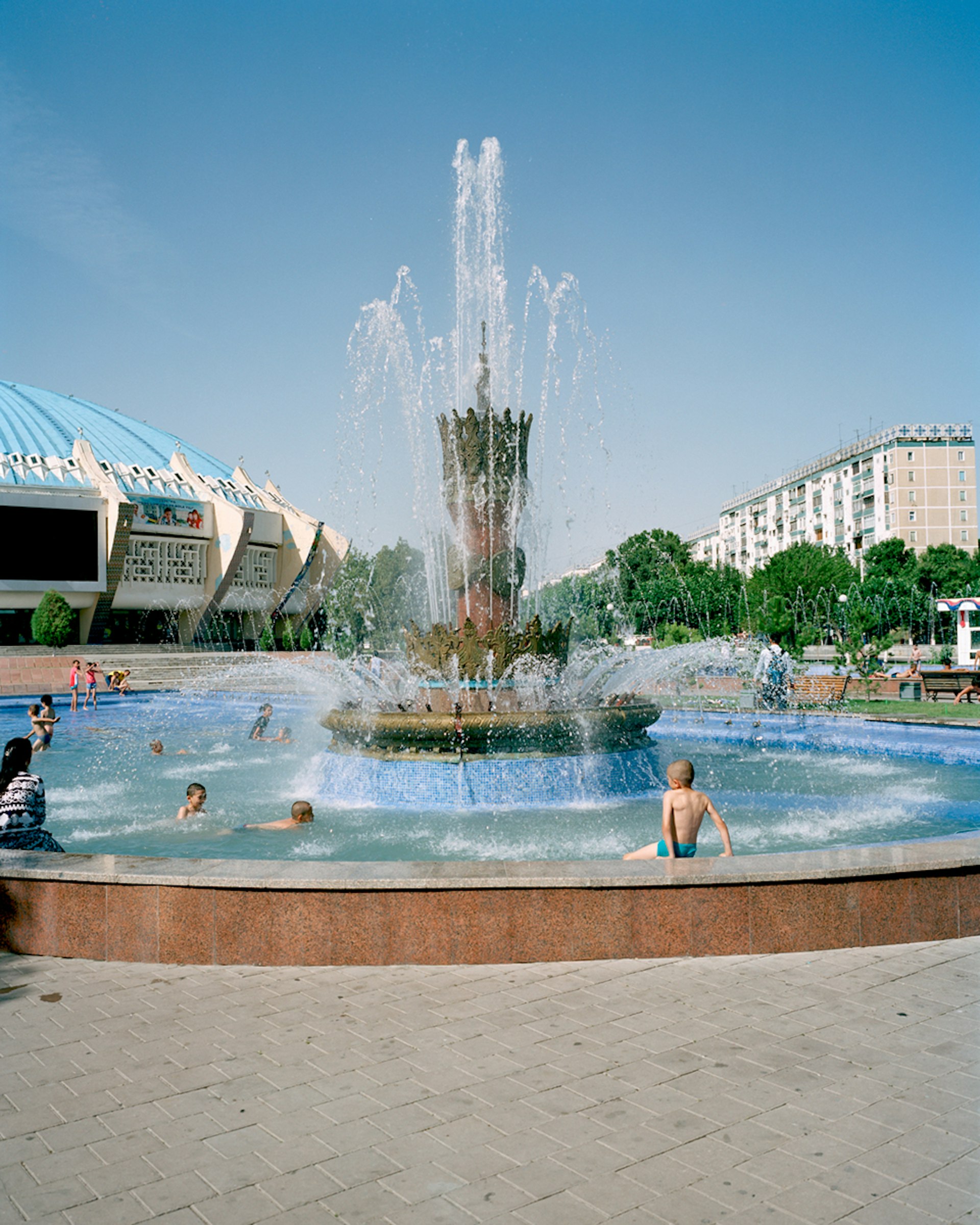 Marco-Barbieri-Water-In-The-Desert-Tashkent-Fountain