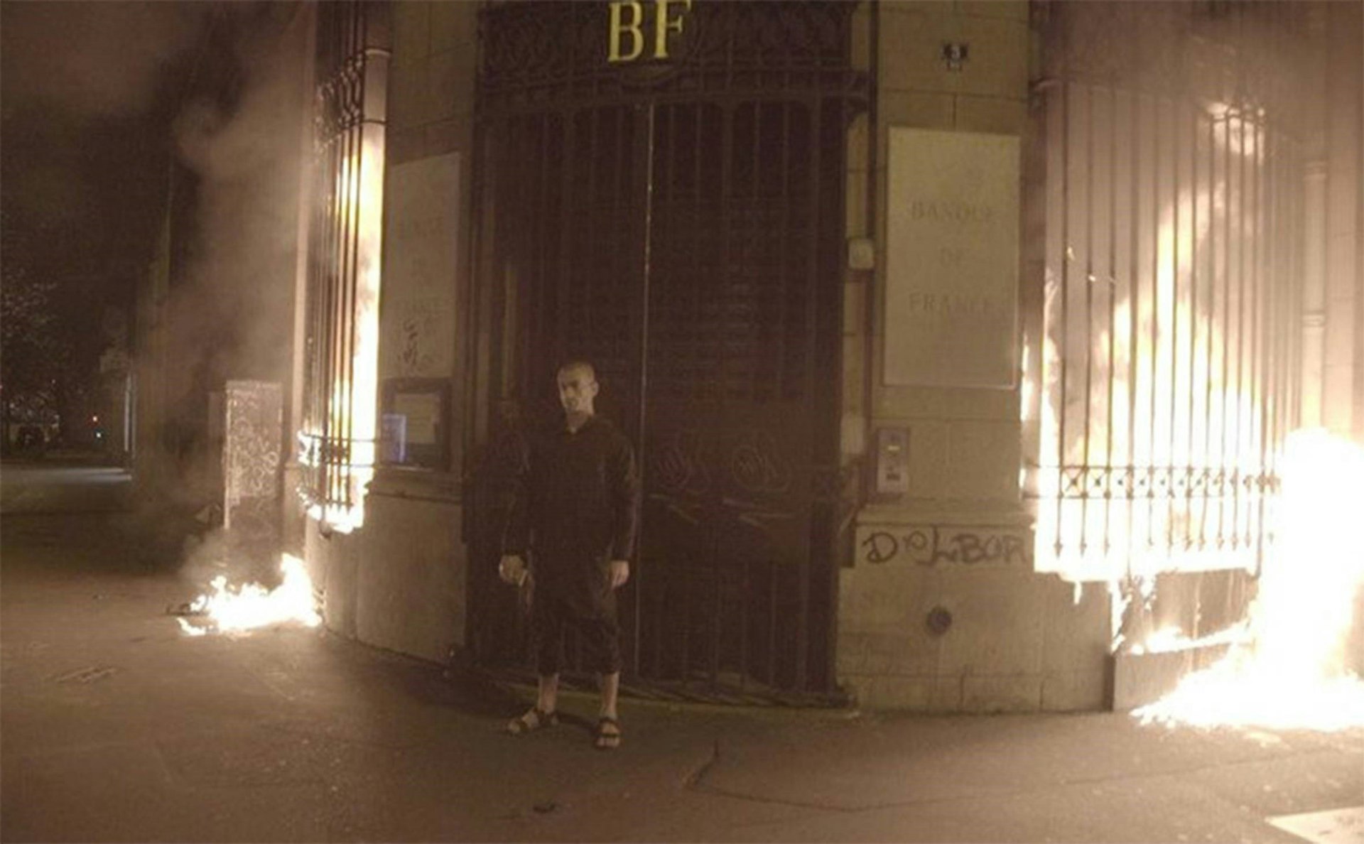 Petr Pavlensky in front of the Banque De France