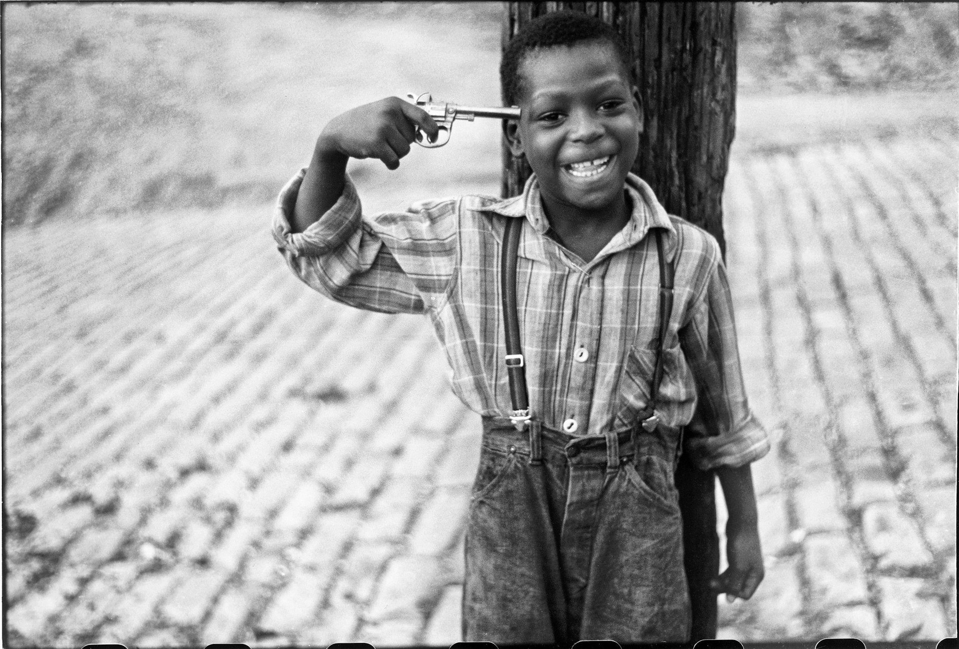 Children on Beelen Street, Pittsburgh 1950 © Elliott Erwitt / Magnum Photos 
