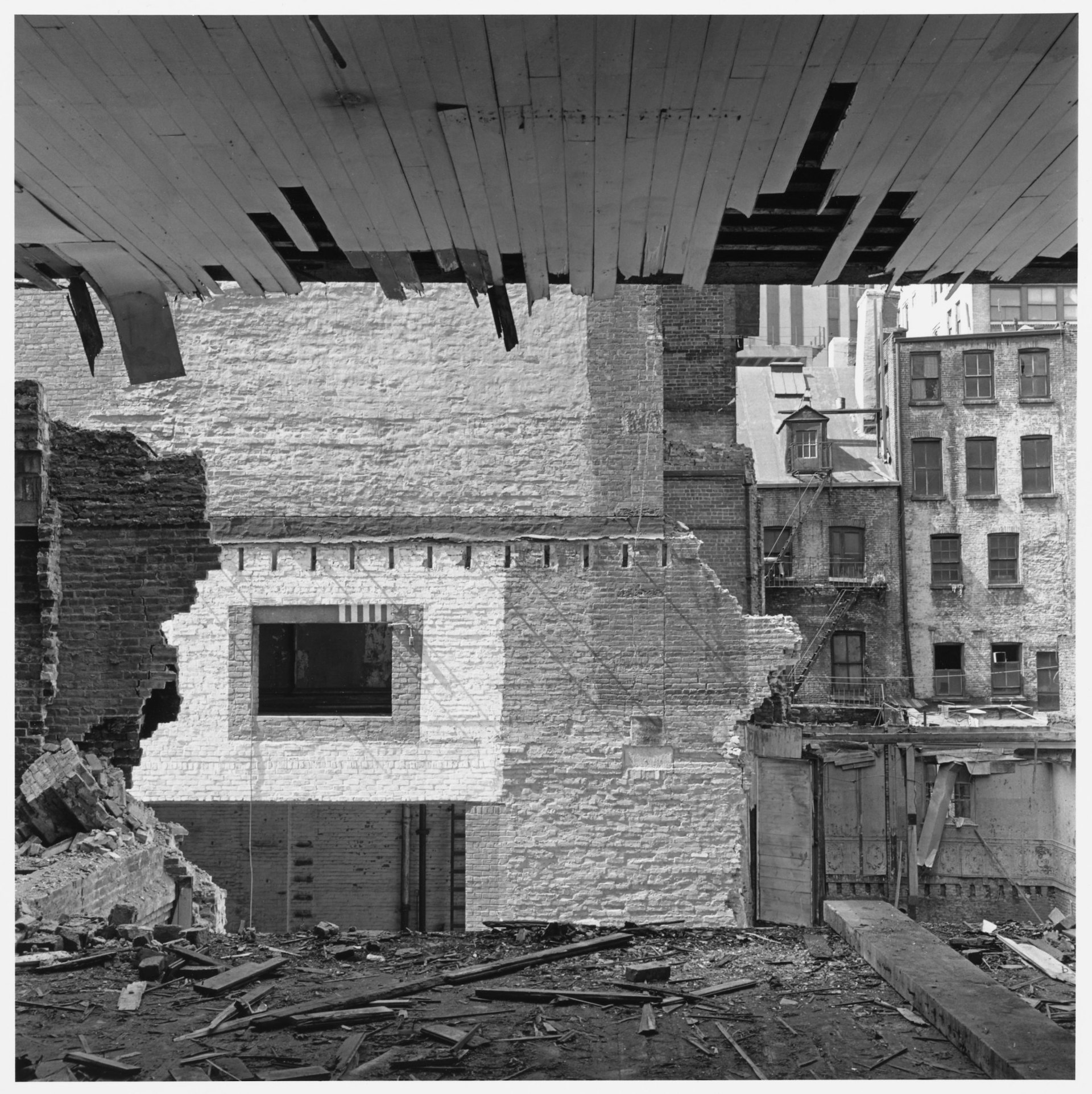 View through the rear wall, 89 Beekman Street, 1966–67. The Cleveland Museum of Art, Gift of George Stephanopoulos,