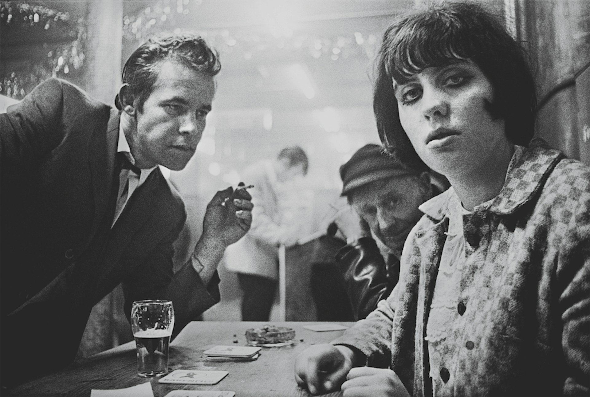 Café Lehmitz by Anders Petersen, 1967 – 1970 © Anders Petersen / Courtesy of Jean-Kenta Cauthier