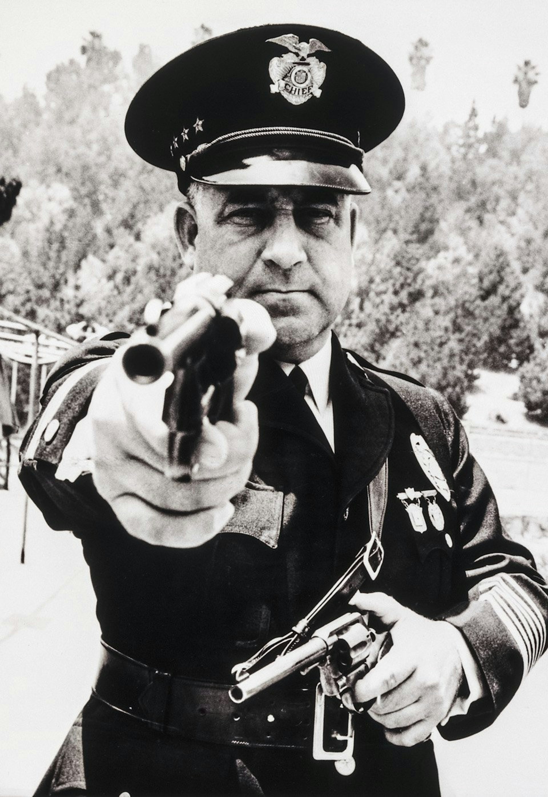 James “Two Gun” Davis was the emblem of L.A. police corruption, 1937. Copyright: Cliff Wesselmann Photo Courtesy of Gregory Paul Williams, BL Press LLC / TASCHEN